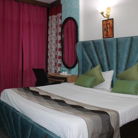 Awasthi Kozi Stays B&B - Closest To Vfs Yeni Delhi Dış mekan fotoğraf
