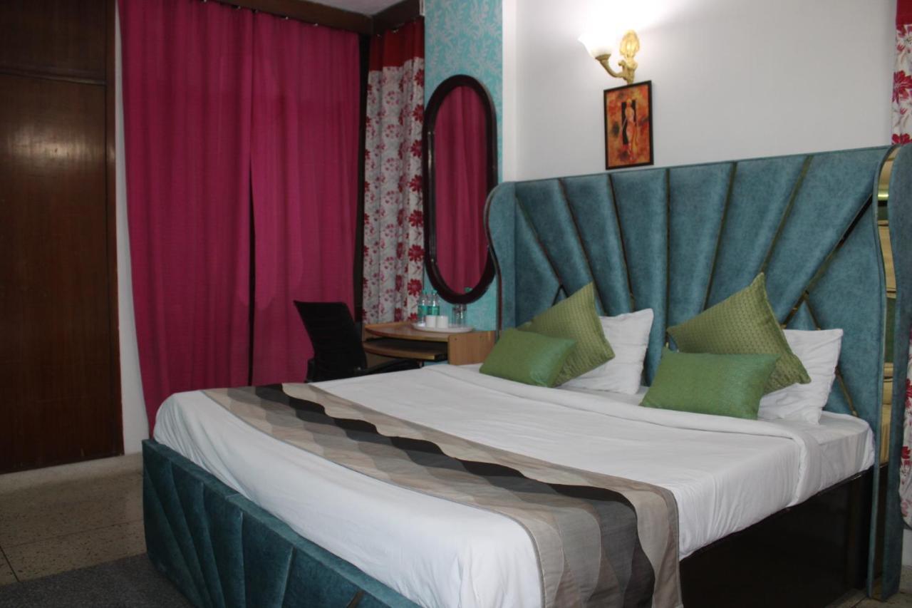 Awasthi Kozi Stays B&B - Closest To Vfs Yeni Delhi Dış mekan fotoğraf