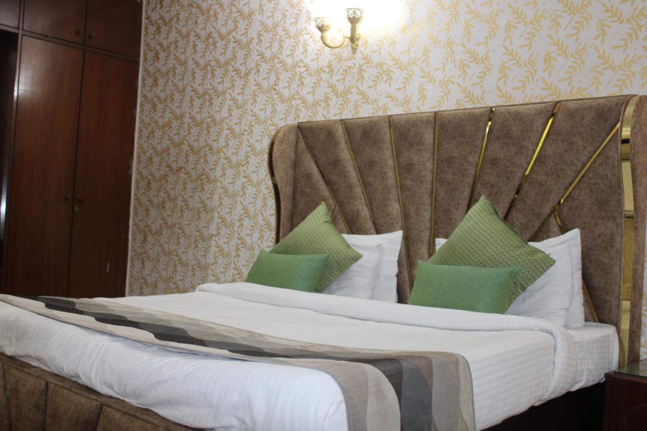 Awasthi Kozi Stays B&B - Closest To Vfs Yeni Delhi Dış mekan fotoğraf
