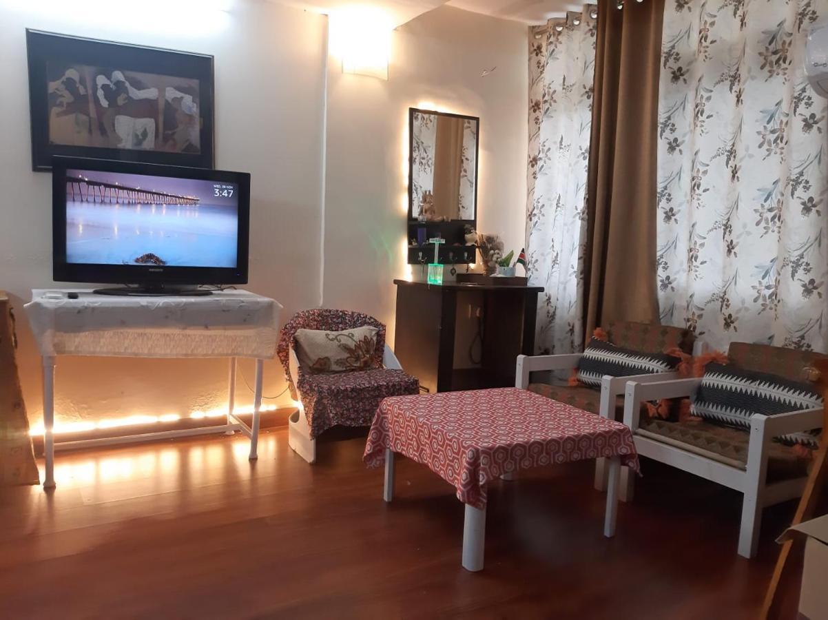 Awasthi Kozi Stays B&B - Closest To Vfs Yeni Delhi Dış mekan fotoğraf
