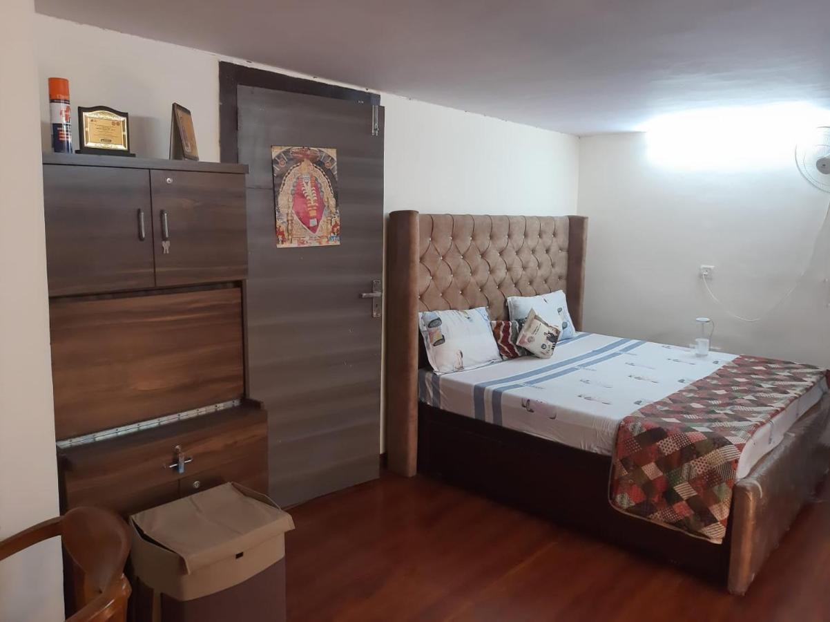 Awasthi Kozi Stays B&B - Closest To Vfs Yeni Delhi Dış mekan fotoğraf